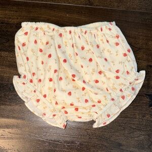 NWOT Rylee & Cru Strawberry Print Bloomers